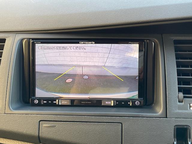 アイシス プラタナ　社外ナビ【ＤＴＶ／ＣＤ／ＤＶＤ／ＳＤ／ＳＤ　ＲＥＣ／ＢＴ】片側パワースライドドア　社外後部座席モニター　バックカメラ　ＥＴＣ　リモコンキー　スペアキー　純正フロアマット　社外グリル※純正グリル車載（28枚目）