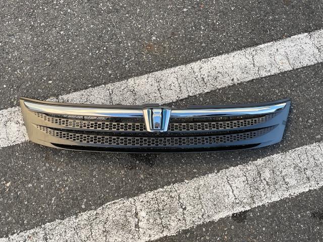 アイシス プラタナ　社外ナビ【ＤＴＶ／ＣＤ／ＤＶＤ／ＳＤ／ＳＤ　ＲＥＣ／ＢＴ】片側パワースライドドア　社外後部座席モニター　バックカメラ　ＥＴＣ　リモコンキー　スペアキー　純正フロアマット　社外グリル※純正グリル車載（35枚目）