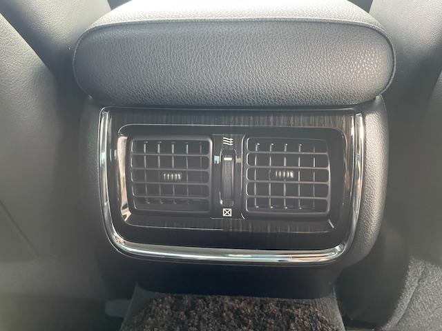 クラウンハイブリッド アスリートＳ　Ｊ－フロンティアリミテッド　フルエアロ　サンルーフ　トヨタセーフティーセンス　純正メモリナビ　ハーフレザーシート　前席パワーシート　前席シートヒーター　バックカメラ　クリアランスソナー　純正ドライブレコーダー　プッシュスタート（17枚目）