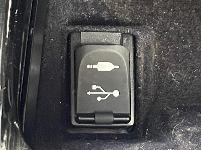 クラウンハイブリッド アスリートＳ　Ｊ－フロンティアリミテッド　フルエアロ　サンルーフ　トヨタセーフティーセンス　純正メモリナビ　ハーフレザーシート　前席パワーシート　前席シートヒーター　バックカメラ　クリアランスソナー　純正ドライブレコーダー　プッシュスタート（20枚目）