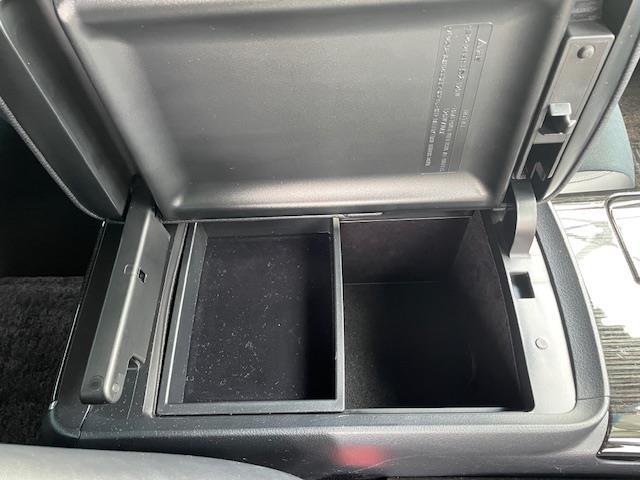 クラウンハイブリッド アスリートＳ　Ｊ－フロンティアリミテッド　フルエアロ　サンルーフ　トヨタセーフティーセンス　純正メモリナビ　ハーフレザーシート　前席パワーシート　前席シートヒーター　バックカメラ　クリアランスソナー　純正ドライブレコーダー　プッシュスタート（29枚目）