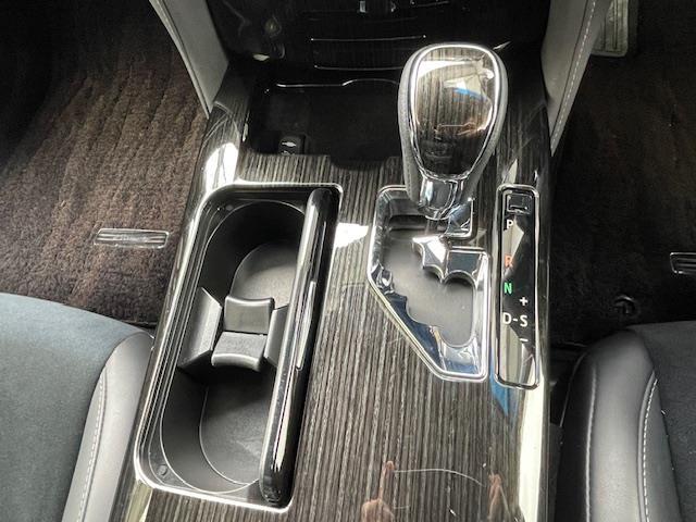 クラウンハイブリッド アスリートＳ　Ｊ－フロンティアリミテッド　フルエアロ　サンルーフ　トヨタセーフティーセンス　純正メモリナビ　ハーフレザーシート　前席パワーシート　前席シートヒーター　バックカメラ　クリアランスソナー　純正ドライブレコーダー　プッシュスタート（30枚目）