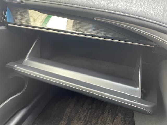 クラウンハイブリッド アスリートＳ　Ｊ－フロンティアリミテッド　フルエアロ　サンルーフ　トヨタセーフティーセンス　純正メモリナビ　ハーフレザーシート　前席パワーシート　前席シートヒーター　バックカメラ　クリアランスソナー　純正ドライブレコーダー　プッシュスタート（34枚目）