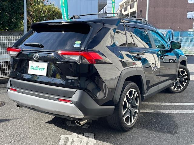 ＲＡＶ４ アドベンチャー　ワンオーナー　ＴＲＤフロントバンパーガーニッシュ　トヨタセーフティーセンス　純正ＳＤナビ　レザーシート　運転席パワーシート　前席シートヒーター　前席シートベンチレーション　ステアリングヒーター（7枚目）