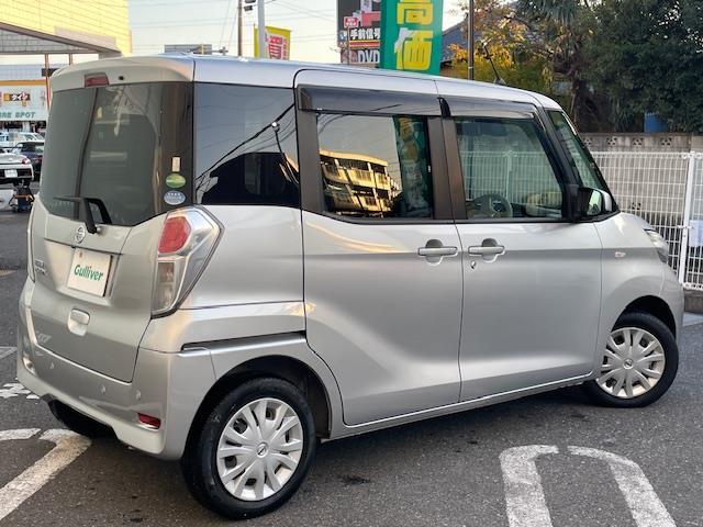 デイズルークス Ｓ　ワンオーナー　純正ナビ【ＤＴＶ／ＣＤ／ＤＶＤ／ＳＤ／ＳＤ　ＲＥＣ／ＢＴ／ＡＵＸ】　クリアランスソナー　バックカメラ　ドライブレコーダー　インテリジェントエマージェンシーブレーキ　アイドリングストップ（4枚目）