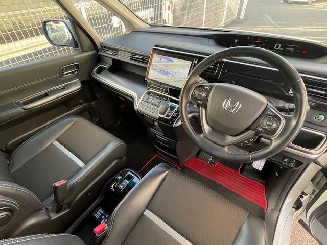 ステップワゴンスパーダ e:HEVスパーダ G・EX ホンダセンシング ワンオーナー ホンダセンシング 純正ナビ【DTV/CD/DVD/SD/SD REC/BT/HDMI/Apple CarPlay】 フリップダウンモニター パノラマビューモニター パフォーマンスダンパー(15枚目)