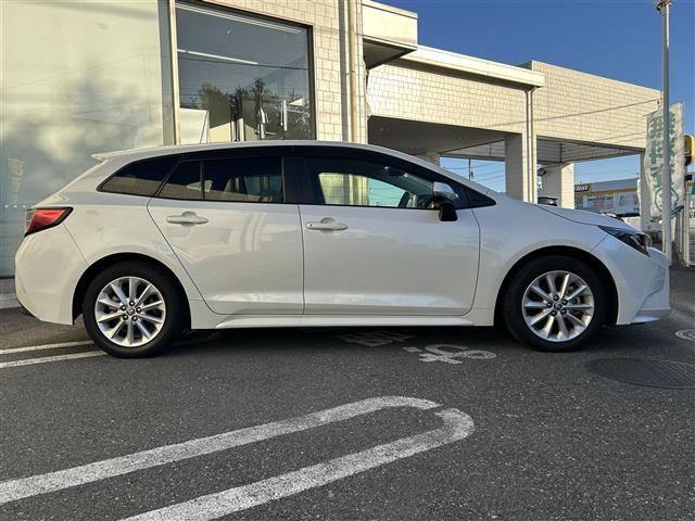 カローラツーリング Ｓ　ＴｏｙｏｔａＳａｆｅｔｙＳｅｎｓｅ　純正Ｔ－Ｃｏｎｎｅｃｔナビ　バックカメラ　スポーツモード　電動パーキングブレーキ　ブレーキホールド機能　ＴＲＣ　ビルトインＥＴＣ　前後ドライブレコーダー（4枚目）