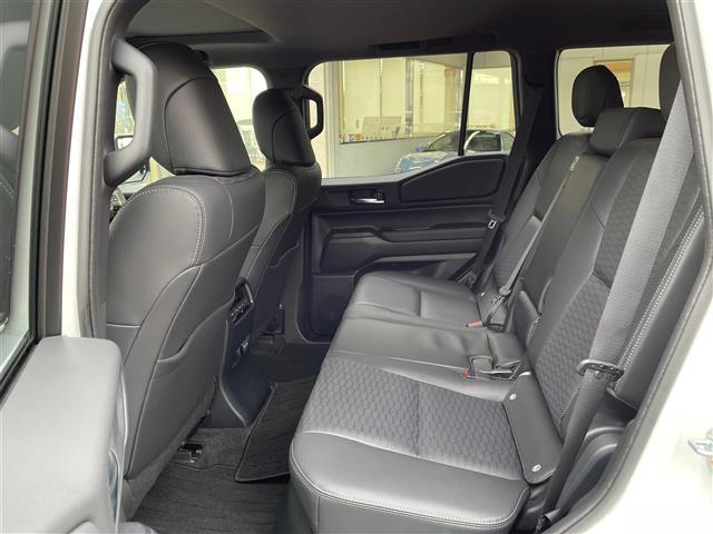 ランドクルーザー250 VX ワンオーナー SR 黒革シート デジタルインナーミラー 純正ナビ 全方位カメラ ETC2.0 トヨタセーフティセンス 純正18AW LEDライト 運転席パワーシート 前席シートヒーター エアシート(31枚目)