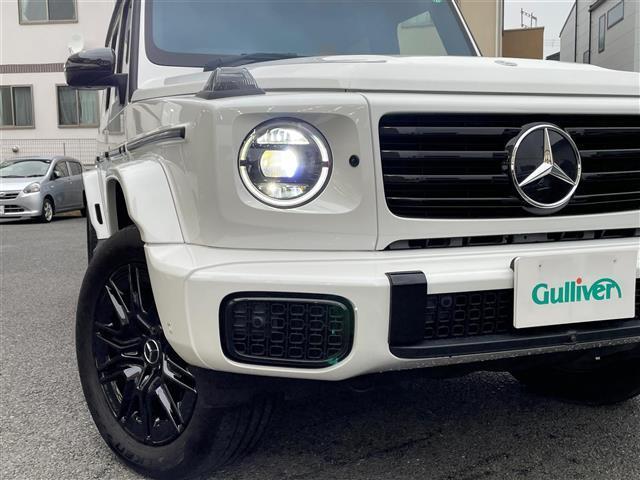 Ｇクラス Ｇ５８０　ウィズＥＱテクノロジーエディション１　ワンオーナー　サンルーフ　グレー／黒革シート　ブルメスター　カーボンインテリアパネル　　アダプティブダンピング　レーダーセーフティＰＫＧ　ワイヤレス充電　純正ナビ　全方位カメラ　ＡＭＧ２０ＡＷ　ＬＥＤ（20枚目）