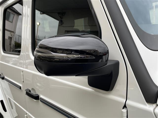 Ｇクラス Ｇ５８０　ウィズＥＱテクノロジーエディション１　ワンオーナー　サンルーフ　グレー／黒革シート　ブルメスター　カーボンインテリアパネル　　アダプティブダンピング　レーダーセーフティＰＫＧ　ワイヤレス充電　純正ナビ　全方位カメラ　ＡＭＧ２０ＡＷ　ＬＥＤ（38枚目）