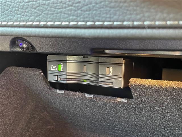 Gクラス G400d AMGライン ワンオーナー ラグジュアリーPKG アダプティブダンピング サンルーフ ブルメスターサウンド レーダーセーフティPKG 黒革シート 純正ナビ 360°カメラ ETC2.0 R6/7年ディーラー整備記録(26枚目)