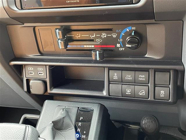 ランドクルーザー70 AX ワンオーナー 社外16インチAW LEDライト 革調シートカバー 社外ディスプレイオーディオ バックモニター ETC2.0 社外デジタルミラー 社外セキュリティ クルーズコントロール PCS LKA(8枚目)