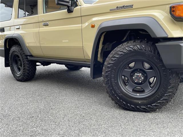 ランドクルーザー70 AX ワンオーナー 社外16インチAW LEDライト 革調シートカバー 社外ディスプレイオーディオ バックモニター ETC2.0 社外デジタルミラー 社外セキュリティ クルーズコントロール PCS LKA(37枚目)