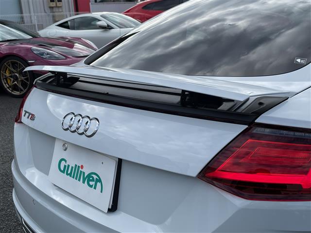 ＴＴＳクーペ メモリアルエディション　１００台限定車　黒革シート　ＢＡＮＧ＆ＯＬＵＦＳＥＮ　純正ナビ　バックモニター　ＥＴＣ２．０　純正２０ＡＷ　ＬＥＤライト　電動リヤスポイラー　クルーズコントロール　ＢＳＭ　Ｒ６／７年ディーラー整備（20枚目）