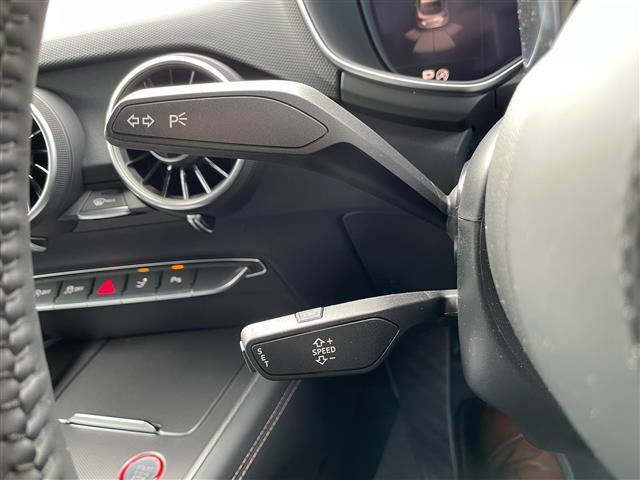 ＴＴＳクーペ メモリアルエディション　１００台限定車　黒革シート　ＢＡＮＧ＆ＯＬＵＦＳＥＮ　純正ナビ　バックモニター　ＥＴＣ２．０　純正２０ＡＷ　ＬＥＤライト　電動リヤスポイラー　クルーズコントロール　ＢＳＭ　Ｒ６／７年ディーラー整備（26枚目）