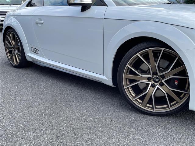 ＴＴＳクーペ メモリアルエディション　１００台限定車　黒革シート　ＢＡＮＧ＆ＯＬＵＦＳＥＮ　純正ナビ　バックモニター　ＥＴＣ２．０　純正２０ＡＷ　ＬＥＤライト　電動リヤスポイラー　クルーズコントロール　ＢＳＭ　Ｒ６／７年ディーラー整備（35枚目）