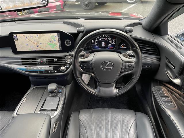 ＬＳ ＬＳ５００　バージョンＬ　サンルーフ　黒革シート　純正ナビ　全方位カメラ　ＥＴＣ２．０　デジタルインナーミラー　ＨＵＤ　前席マッサージ機能　純正２０インチＡＷ　純正エアサス　ＬＥＤライト　レクサスセーフティシステム＋（24枚目）
