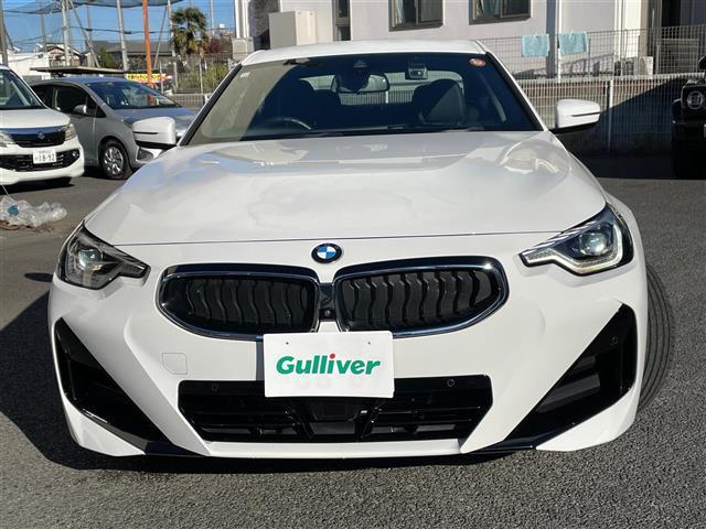 ２シリーズ ２２０ｉクーペ　Ｍスポーツ　純正ナビ　全方位カメラ　ミラーＥＴＣ　純正前後ドラレコ　純正１８ＡＷ　ＬＥＤライト　ＨＵＤ　レーダークルーズコントロール　衝突軽減ブレーキ　ＬＫＡ　ＢＳＭ　ＡｐｐｌｅＣａｒＰｌａｙ　Ｓｐｏｔｉｆｙ（4枚目）