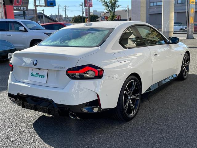 ２シリーズ ２２０ｉクーペ　Ｍスポーツ　純正ナビ　全方位カメラ　ミラーＥＴＣ　純正前後ドラレコ　純正１８ＡＷ　ＬＥＤライト　ＨＵＤ　レーダークルーズコントロール　衝突軽減ブレーキ　ＬＫＡ　ＢＳＭ　ＡｐｐｌｅＣａｒＰｌａｙ　Ｓｐｏｔｉｆｙ（15枚目）