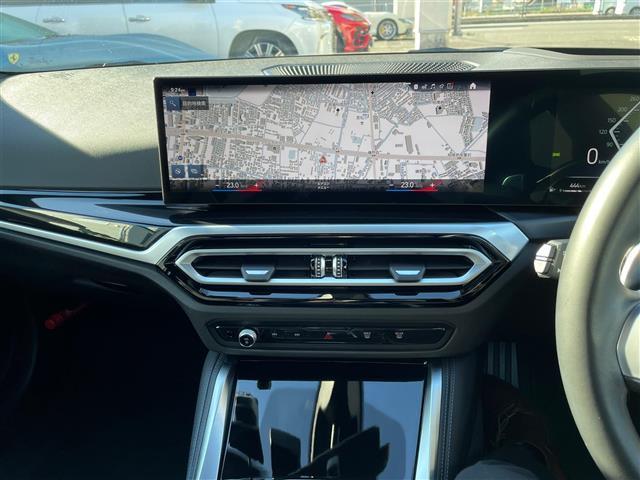 ２シリーズ ２２０ｉクーペ　Ｍスポーツ　純正ナビ　全方位カメラ　ミラーＥＴＣ　純正前後ドラレコ　純正１８ＡＷ　ＬＥＤライト　ＨＵＤ　レーダークルーズコントロール　衝突軽減ブレーキ　ＬＫＡ　ＢＳＭ　ＡｐｐｌｅＣａｒＰｌａｙ　Ｓｐｏｔｉｆｙ（22枚目）