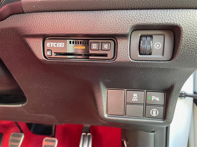 ������тm���C�P���̃K���o�[�����炱���ł��鍂������I���Q�O�Q�O�N�P���@�i���j���{�\����������������ׁi�������ÎԔ���s��̑�蔃����Ǝ҂�ΏۂƂ����u���Î����Ԕ���䐔�m���D�P�����v���j