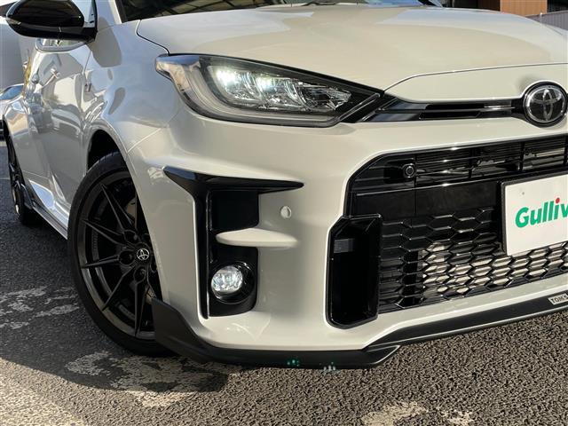 ＧＲヤリス ＲＺ　ハイパフォーマンス　ＴＯＭ’Ｓエアロ　ＨＫＳマフラー　ＢＢＳ製鍛造１８ＡＷ　ＬＥＤライト　ディスプレイオーディオ　バックモニター　ＥＴＣ２．０　トヨタセーフティセンス　レーダークルーズ　ＰＣＳ　ＬＴＡ　ＢＳＭ（19枚目）