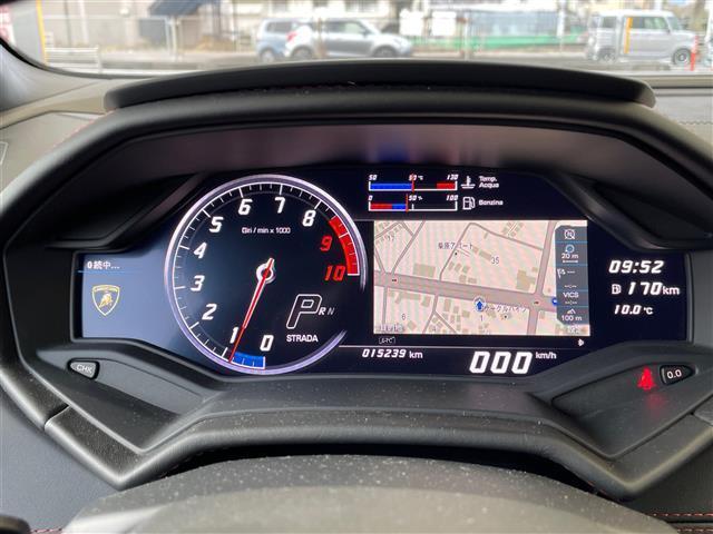 ウラカン ＬＰ５８０－２　色：ロッソマーズ　赤革シート　ハイグロスブラック２０インチＡＷ　スポーツエグゾーストシステム　フロントリフト　マグネティックサス　ＬＤＳ　ガラスエンジンフード　カーボンエンジンベイ（7枚目）