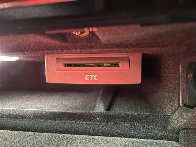 ウラカン ＬＰ５８０－２　色：ロッソマーズ　赤革シート　ハイグロスブラック２０インチＡＷ　スポーツエグゾーストシステム　フロントリフト　マグネティックサス　ＬＤＳ　ガラスエンジンフード　カーボンエンジンベイ（30枚目）