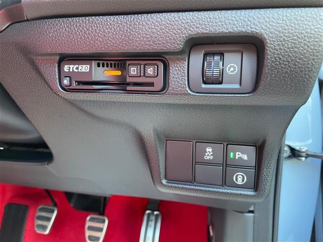 シビック タイプR 純正ナビ バックカメラ ビルトインETC2.0 ホンダセンシング 純正19インチAW ブレンボブレーキ LEDライト レーダークルーズ 衝突軽減ブレーキ LKA BSM コーナーセンサー(11枚目)