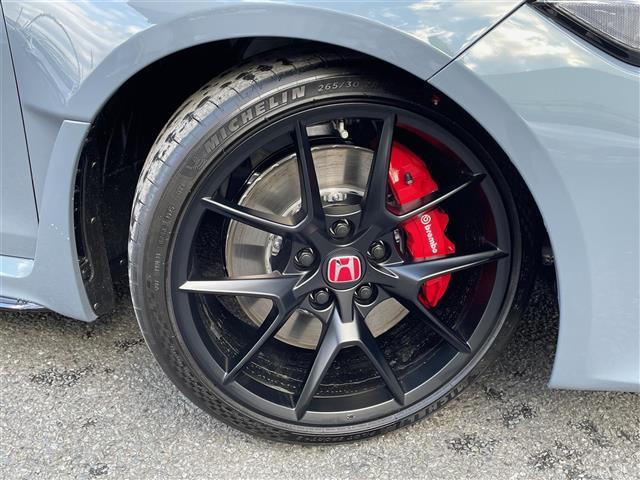 シビック タイプR 純正ナビ バックカメラ ビルトインETC2.0 ホンダセンシング 純正19インチAW ブレンボブレーキ LEDライト レーダークルーズ 衝突軽減ブレーキ LKA BSM コーナーセンサー(18枚目)