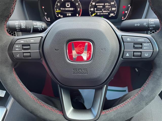 シビック タイプR 純正ナビ バックカメラ ビルトインETC2.0 ホンダセンシング 純正19インチAW ブレンボブレーキ LEDライト レーダークルーズ 衝突軽減ブレーキ LKA BSM コーナーセンサー(25枚目)