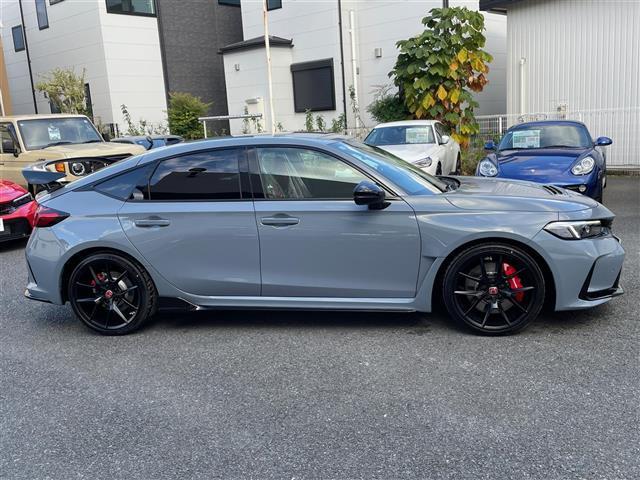 シビック タイプR 純正ナビ バックカメラ ビルトインETC2.0 ホンダセンシング 純正19インチAW ブレンボブレーキ LEDライト レーダークルーズ 衝突軽減ブレーキ LKA BSM コーナーセンサー(33枚目)