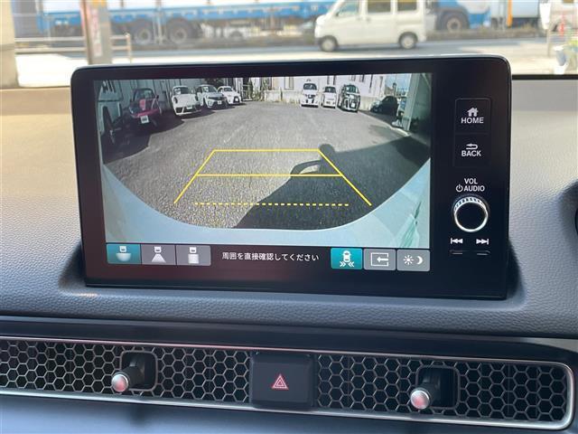 シビック タイプＲ　純正ナビ　バックカメラ　ビルトインＥＴＣ２．０　ホンダセンシング　レーダークルーズ　衝突軽減ブレーキ　ＬＫＡ　ＢＳＭ　純正１９インチＡＷ　ブレンボブレーキ　ＬＥＤライト　スマートキー（6枚目）