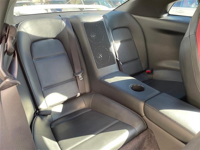 気になる車はすぐにお問い合わせください！画面右側の００６６から始まる無料ダイヤルからお問い合わせ下さい！専門スタッフがお車のご質問にお答えいたします！