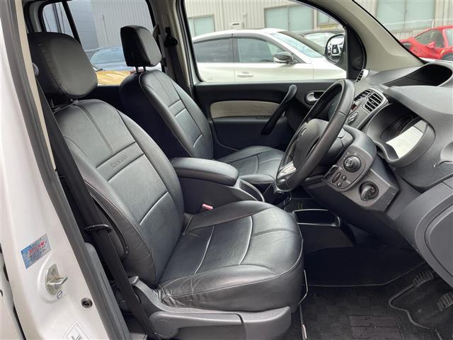 ������тm���C�P���̃K���o�[�����炱���ł��鍂������I���Q�O�Q�O�N�P���@�i���j���{�\����������������ׁi�������ÎԔ���s��̑�蔃����Ǝ҂�ΏۂƂ����u���Î����Ԕ���䐔�m���D�P�����v���j