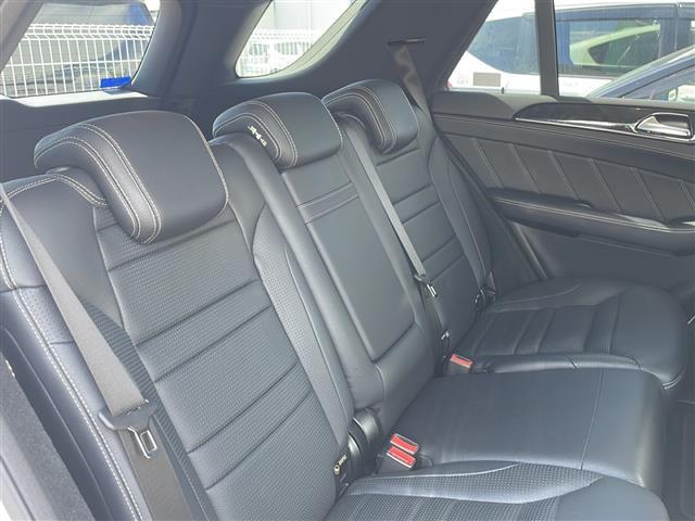 Mクラス ML63 AMG 純正ナビ プレミアムサウンドHarmanKardon パノラマミックススライディングルーフ エアサス パワーバックドア バックカメラ&サイドカメラクルーズコントロール パワーシート シートヒーター(14枚目)