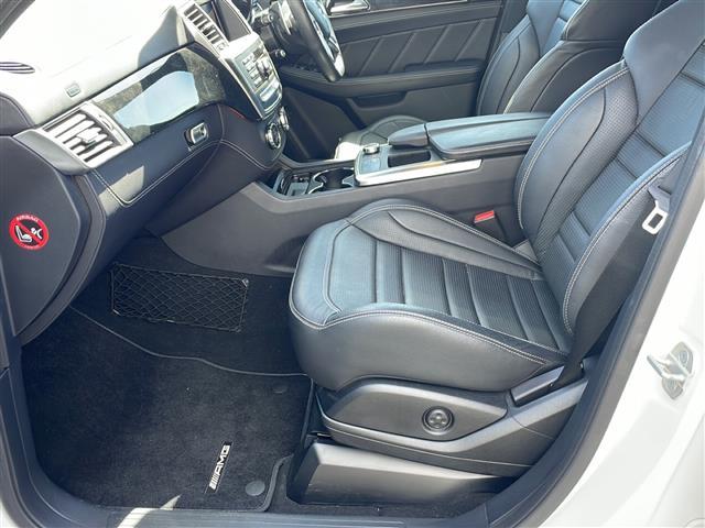 Mクラス ML63 AMG 純正ナビ プレミアムサウンドHarmanKardon パノラマミックススライディングルーフ エアサス パワーバックドア バックカメラ&サイドカメラクルーズコントロール パワーシート シートヒーター(15枚目)