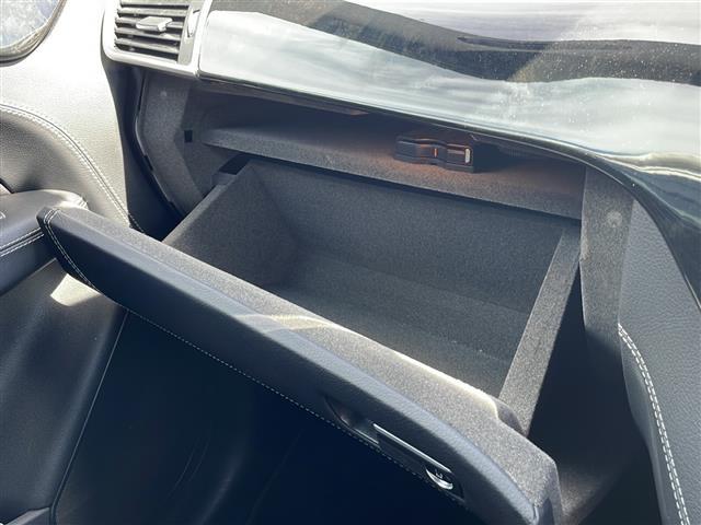 Mクラス ML63 AMG 純正ナビ プレミアムサウンドHarmanKardon パノラマミックススライディングルーフ エアサス パワーバックドア バックカメラ&サイドカメラクルーズコントロール パワーシート シートヒーター(23枚目)