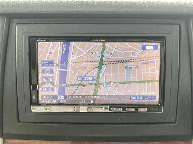 ジープ・コマンダー リミテッド４．７　社外ナビ／バックカメラ／サンルーフ／レザーシート／パワーシート／Ｂｏｓｔｏｎオーディオ／ＥＴＣ／（2枚目）