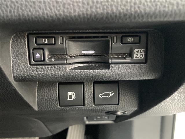 クラウンスポーツ Z ワンオーナー/全方位カメラ/パノラマルーフ/モデリスタエアロ/フルセグTV/レザーシート/エアーシート/ベンチレーション/パワーバックドア/置くだけ充電/ETC2.0/PCS/BSM/LCC(8枚目)