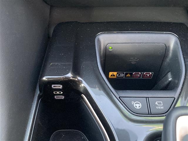 クラウンスポーツ Z ワンオーナー/全方位カメラ/パノラマルーフ/モデリスタエアロ/フルセグTV/レザーシート/エアーシート/ベンチレーション/パワーバックドア/置くだけ充電/ETC2.0/PCS/BSM/LCC(13枚目)