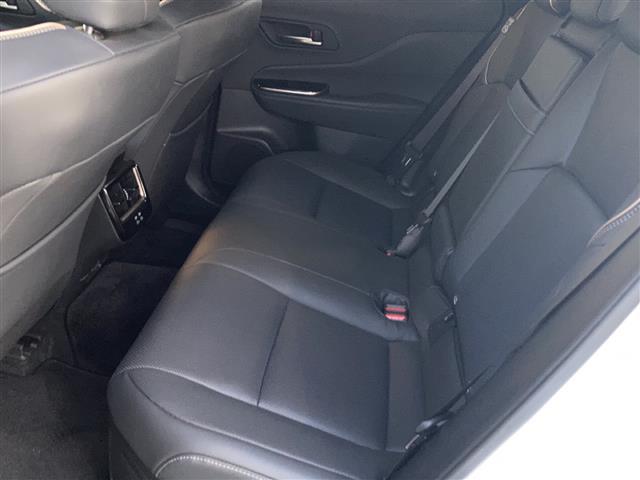 クラウンスポーツ Z ワンオーナー/全方位カメラ/パノラマルーフ/モデリスタエアロ/フルセグTV/レザーシート/エアーシート/ベンチレーション/パワーバックドア/置くだけ充電/ETC2.0/PCS/BSM/LCC(18枚目)