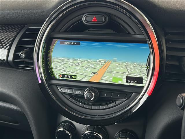 ＭＩＮＩ クーパーＳ　純正ナビＡＭ／ＦＭＢＴスマートキープッシュスタート（3枚目）