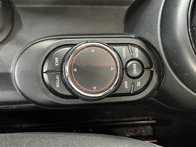 ＭＩＮＩ クーパーＳ　純正ナビＡＭ／ＦＭＢＴスマートキープッシュスタート（8枚目）