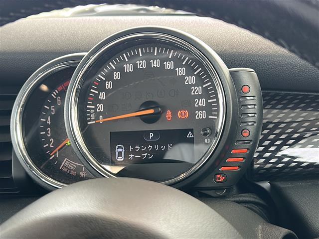 ＭＩＮＩ クーパーＳ　純正ナビＡＭ／ＦＭＢＴスマートキープッシュスタート（11枚目）