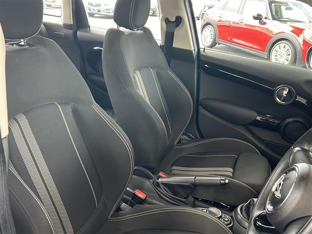 ＭＩＮＩ クーパーＳ　純正ナビＡＭ／ＦＭＢＴスマートキープッシュスタート（14枚目）