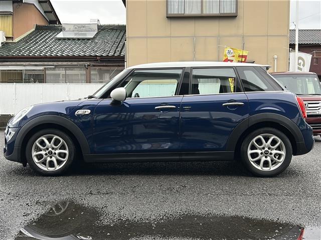 ＭＩＮＩ クーパーＳ　純正ナビＡＭ／ＦＭＢＴスマートキープッシュスタート（32枚目）