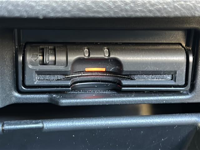 セレナ ハイウェイスター　Ｓ－ハイブリッド　Ｖセレクション　ワンオーナー純正ナビＴＶ後席用モニターバックカメラＥＴＣ両側電動スライドドア（13枚目）