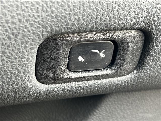 クラウンハイブリッド アスリートS ワンオーナー純正メーカーナビTVサンルーフバックカメラビルトインETCクルコンパワーシート(17枚目)