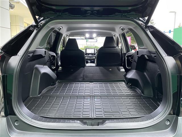 ＲＡＶ４ ハイブリッドＧ　禁煙　フルモデリスタエアロ　純正９型ナビ　ブラインドスポットモニター　パワーバックドア　ドライブレコーダー前後ステアリングヒータ―　純正１９インチアルミ　合皮シート　前席シートヒーター（11枚目）